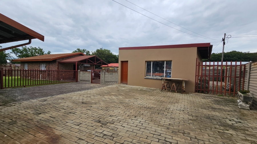 3 Bedroom Property for Sale in Sasolburg Ext 1 Free State